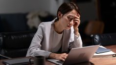 残業60時間超えるとやばい？違反になるケースや対策法を解説！