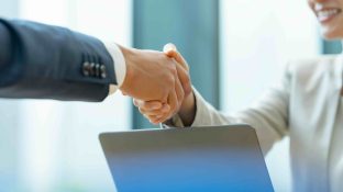 SESの単価交渉のポイントとは？単価相場を左右する要素を解説！