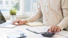 人件費と労務費の違いとは？分析のポイントも解説！