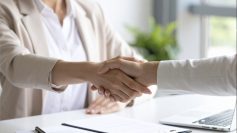 裁量労働制では労働時間の申告が義務？メリットや注意点も解説！